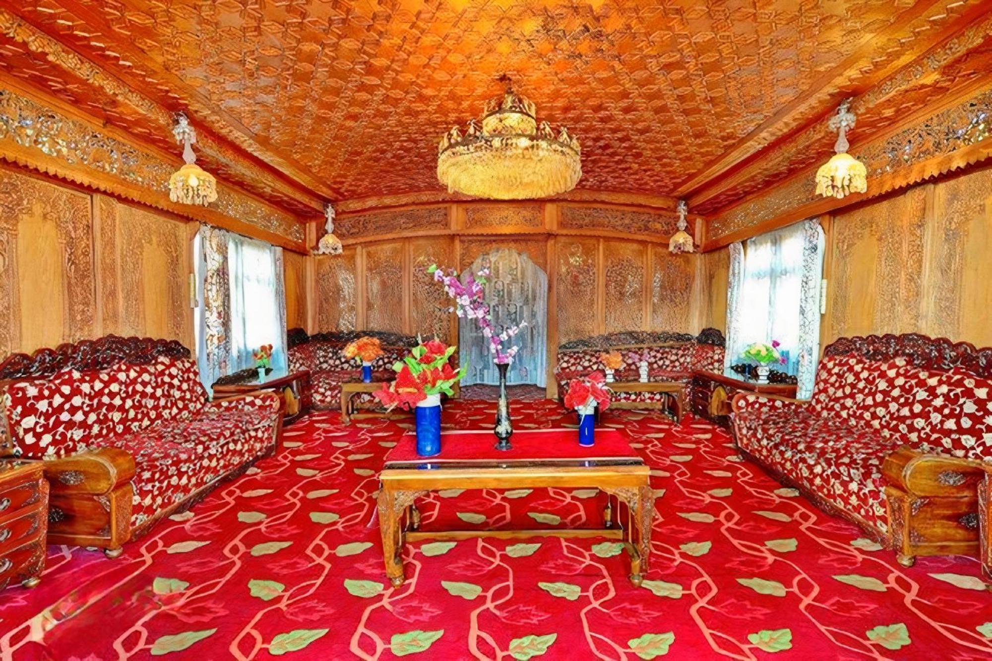 Hotel Heritage Amina Group Of Houseboats Srīnagar Exterior foto